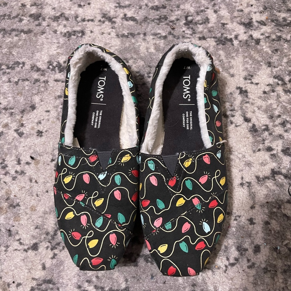 Glow in the dark Toms